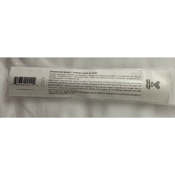 e.l.f. Foundation Brush Set of 2 Cruelty Free Vegan New in Box - Picture 5 of 8